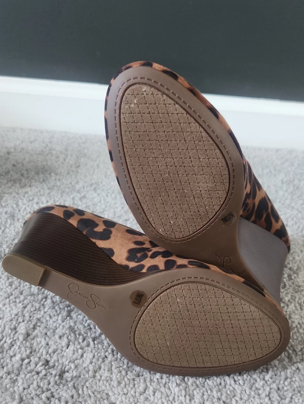 Jessica Simpson wedges animal print size 7